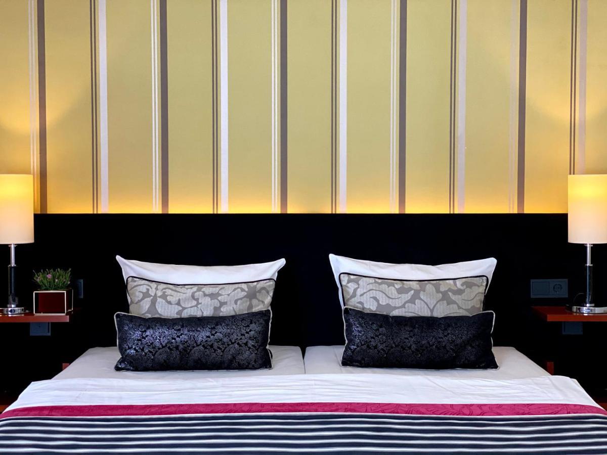 Hotel Heidegrund Petersfeld Екстер'єр фото